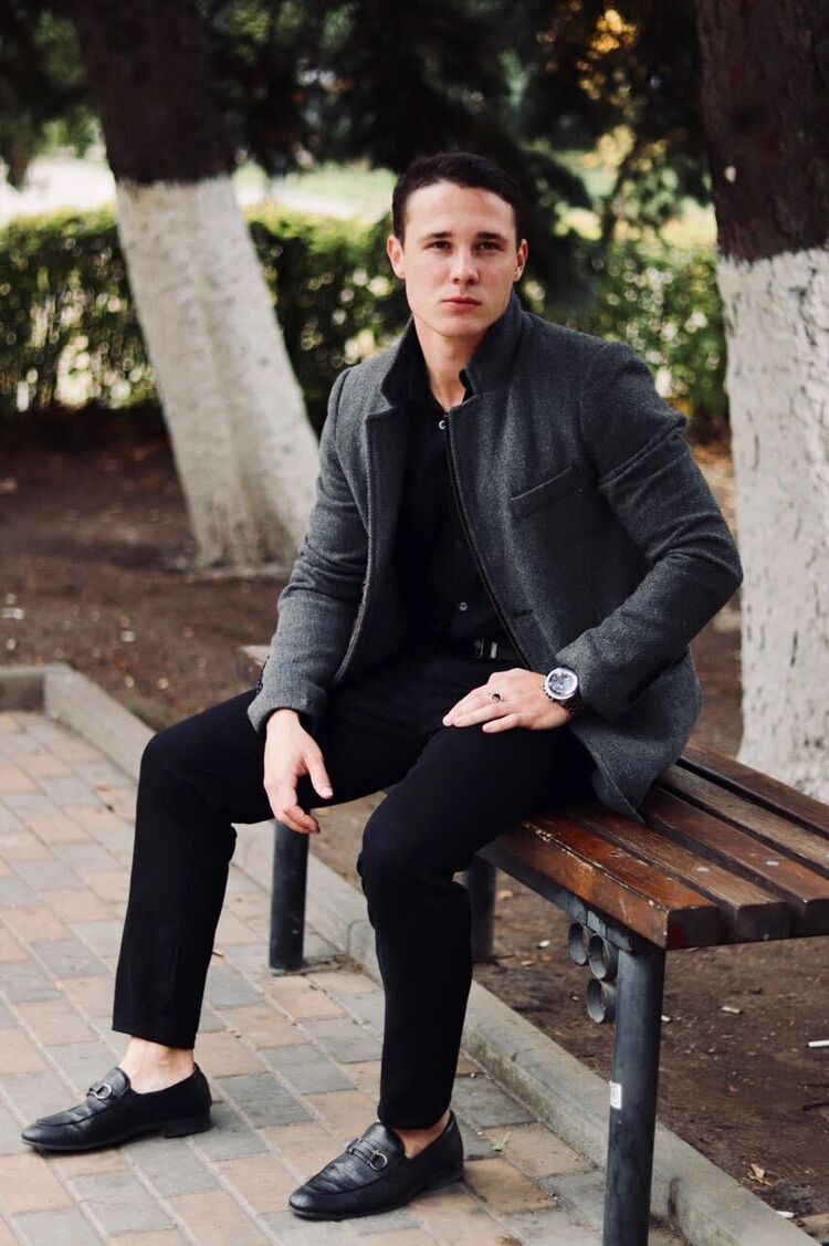  54605443  Roman, 29 ,    