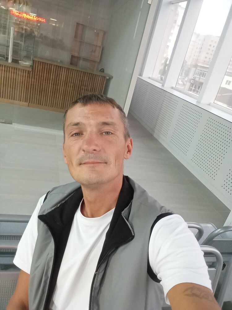  37832853  , 44 ,    