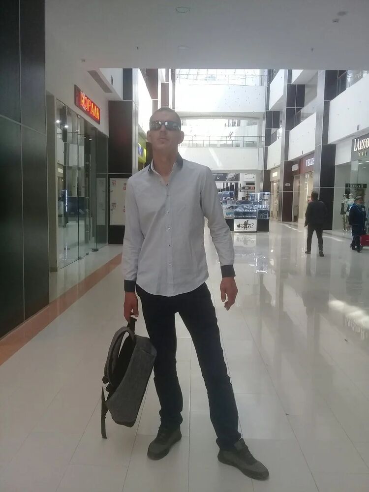  28221283  Andrey, 35 ,    
