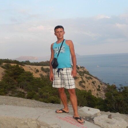  8289983  Aleksandr, 42 ,    