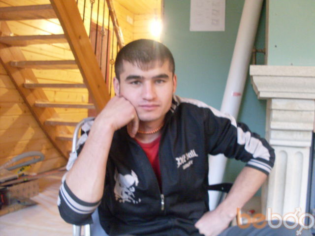  1041373  Akbar, 40 ,    
