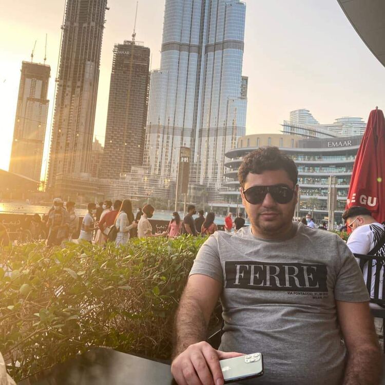  ,   Arman, 29 ,   ,   