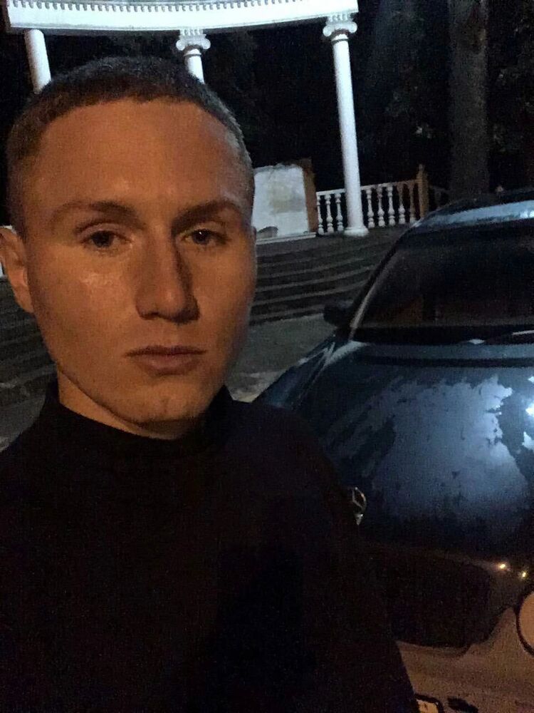  30832193  Nikita, 26 ,    