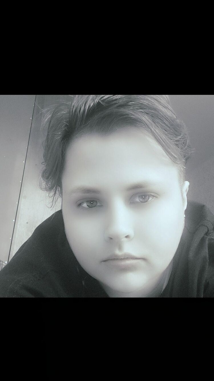  48935733  , 33 ,    