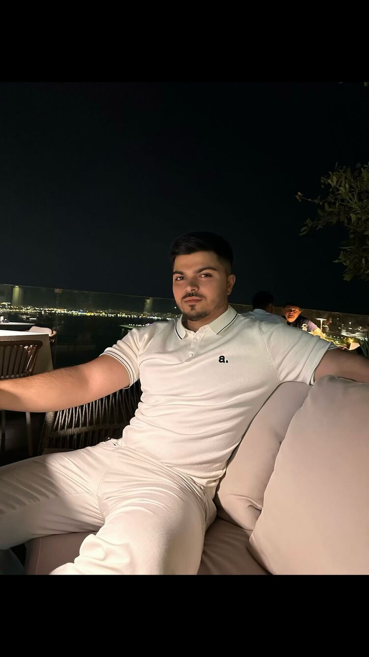  53489883  Cavansir, 25 ,    