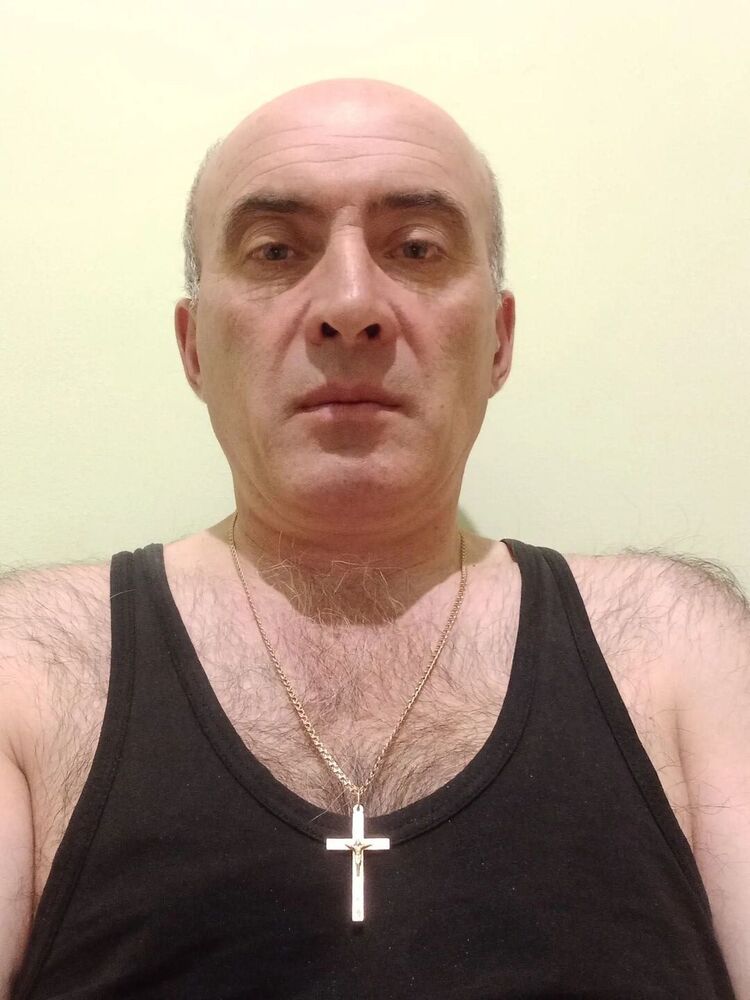  ,   Artur, 58 ,   c 
