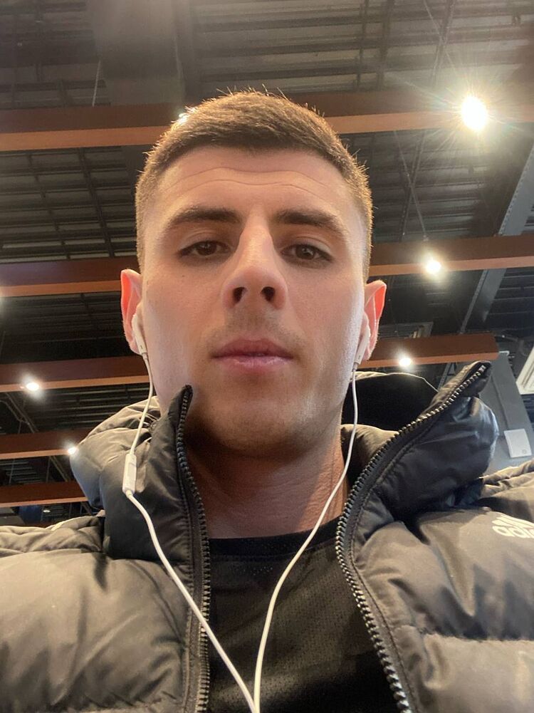  32798253  , 28 ,    
