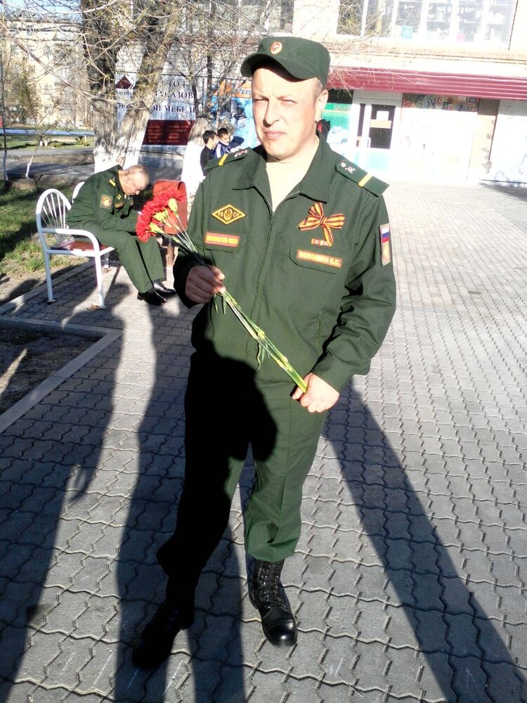  9526893  , 37 ,    