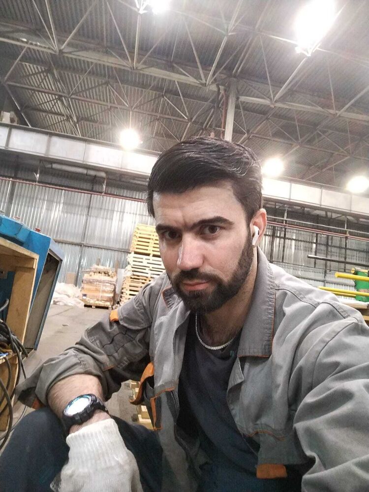  45964683  , 33 ,    