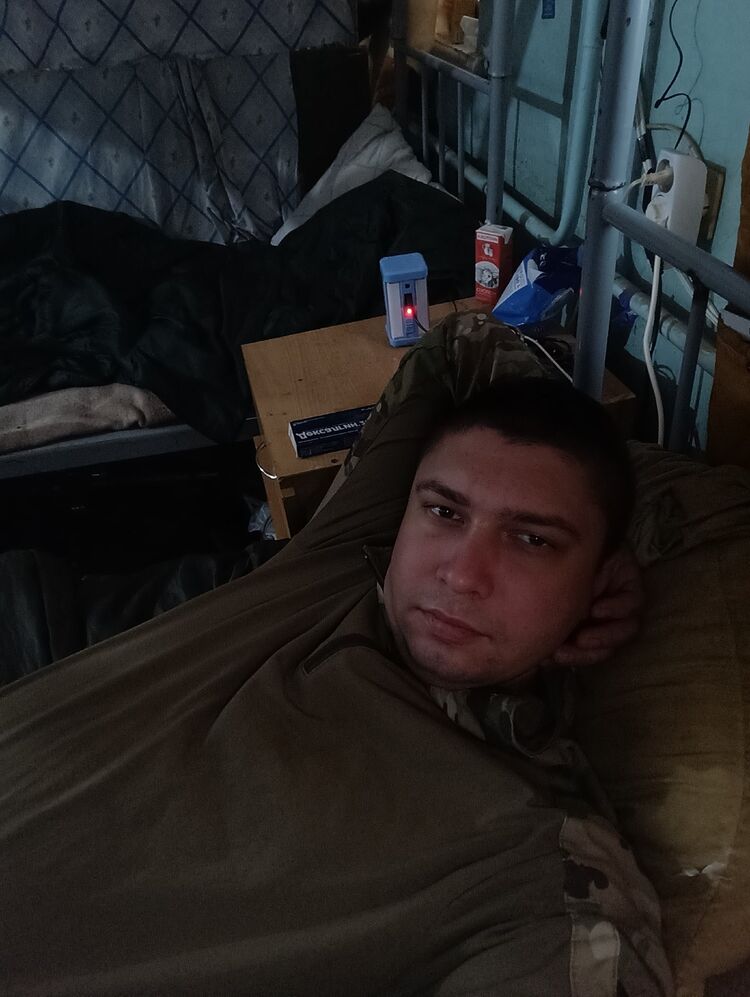  53547493  Stas, 26 ,    