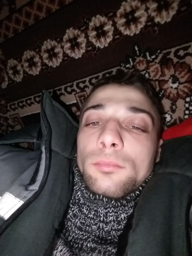  15209843  Victor, 34 ,    