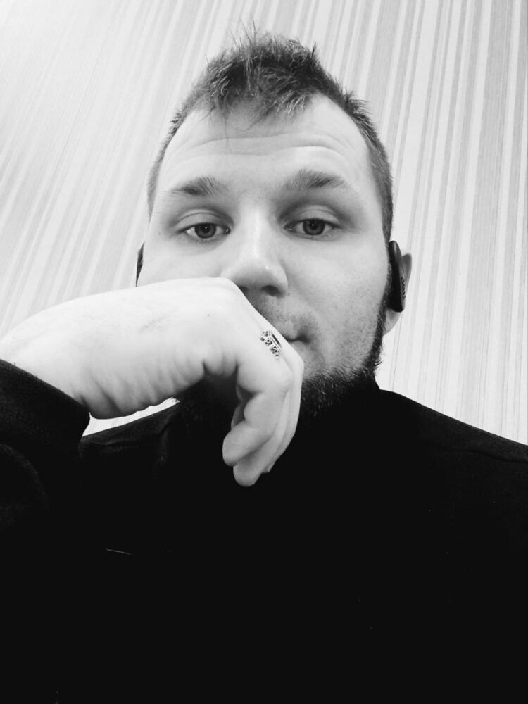  42312823  Vasiliy, 29 ,    