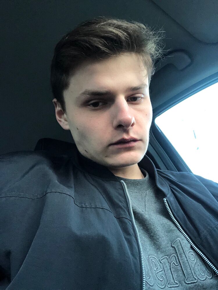  ,   Tim, 24 ,   