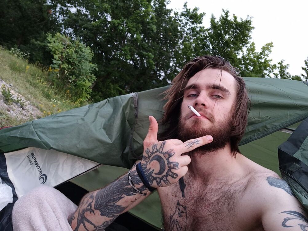  ,   Max, 27 ,   ,   , c 
