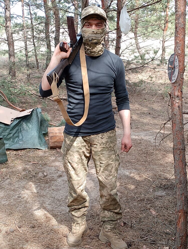  ,   Artem, 41 ,   ,   