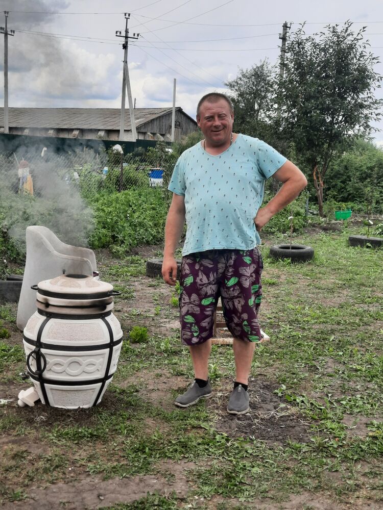  ,   Vladimir, 44 ,   ,   