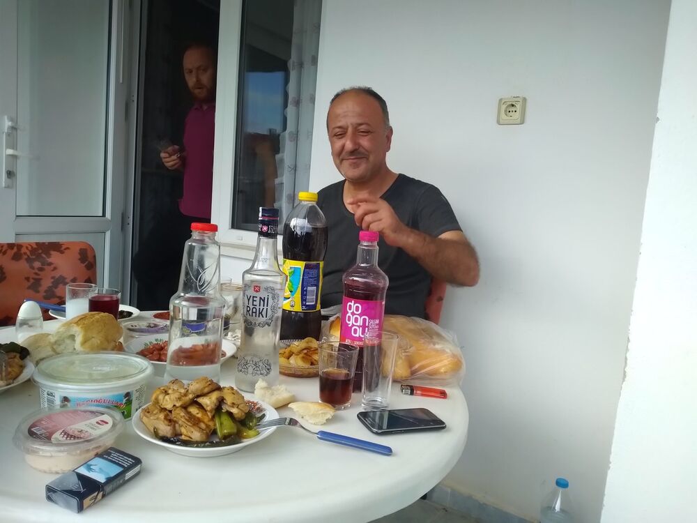  ,   Umut, 48 ,   ,   , c 