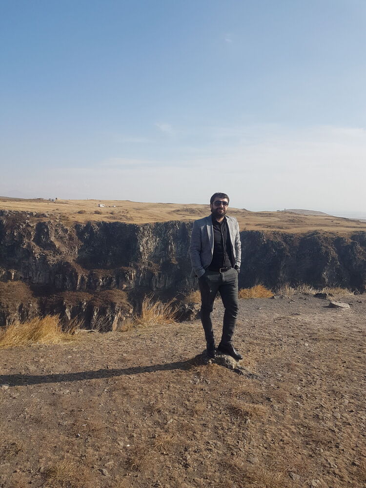  ,   Gyorgi, 37 ,   ,   