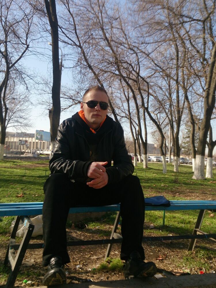 ���� 4211343 ������� Tel 9316762, 39 ���, ���� ���������� � ��������