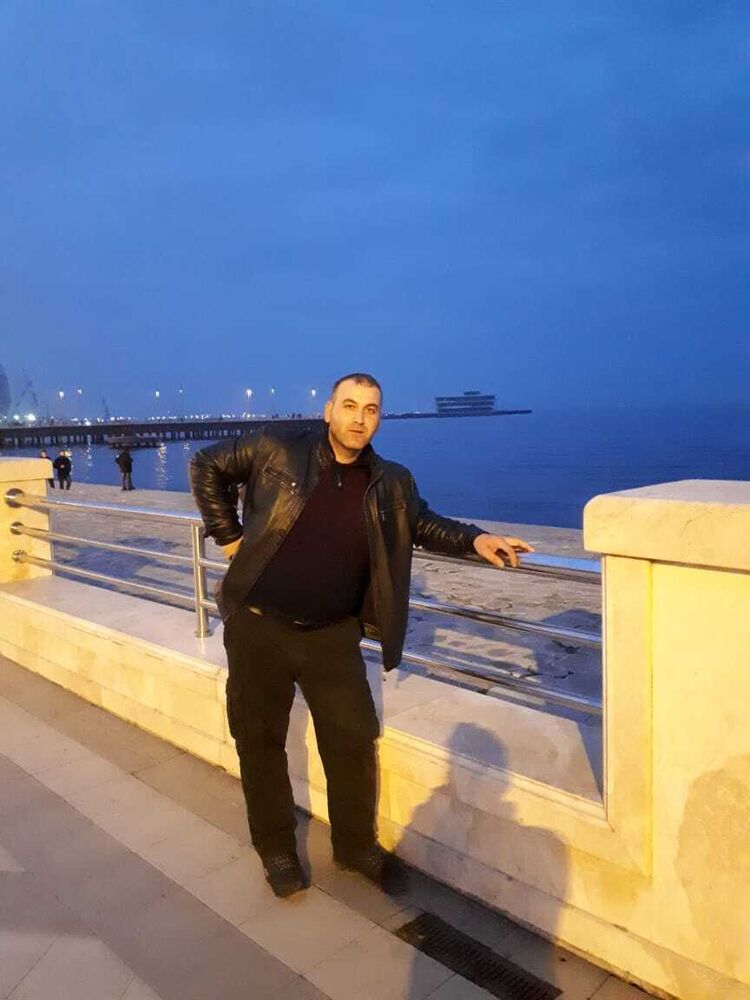  26702723  Elnur, 37 ,    