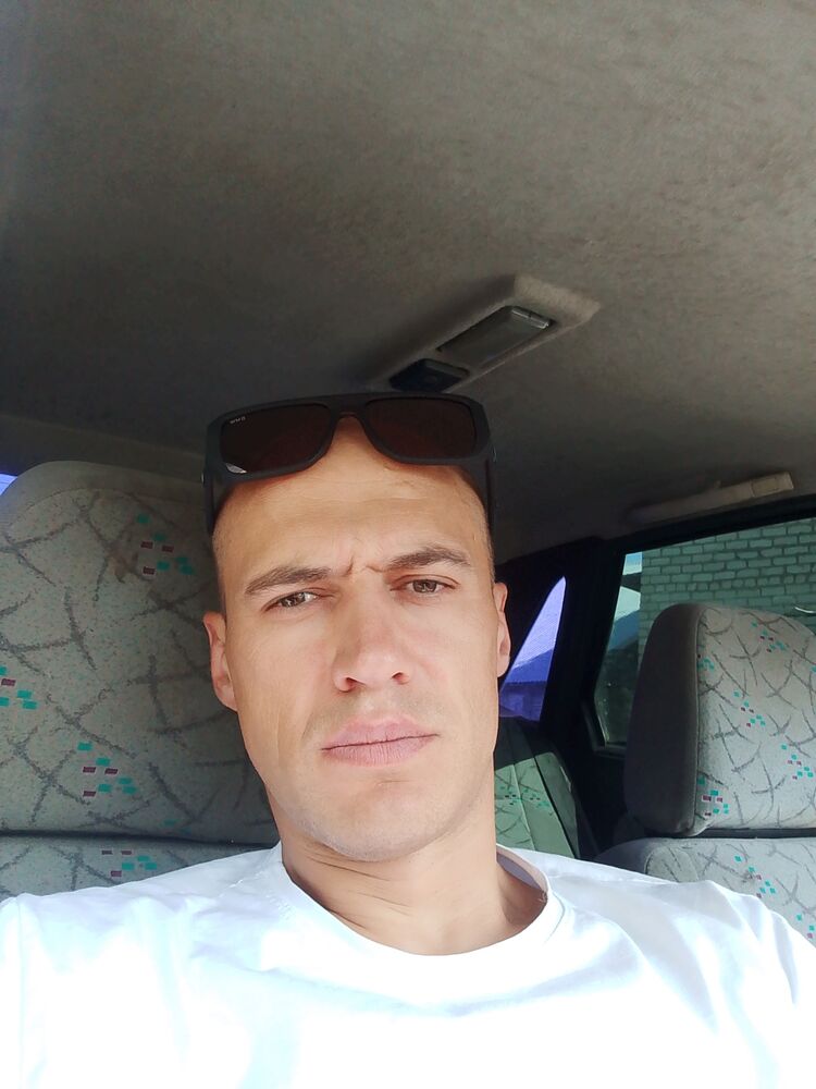  44780483  , 37 ,    