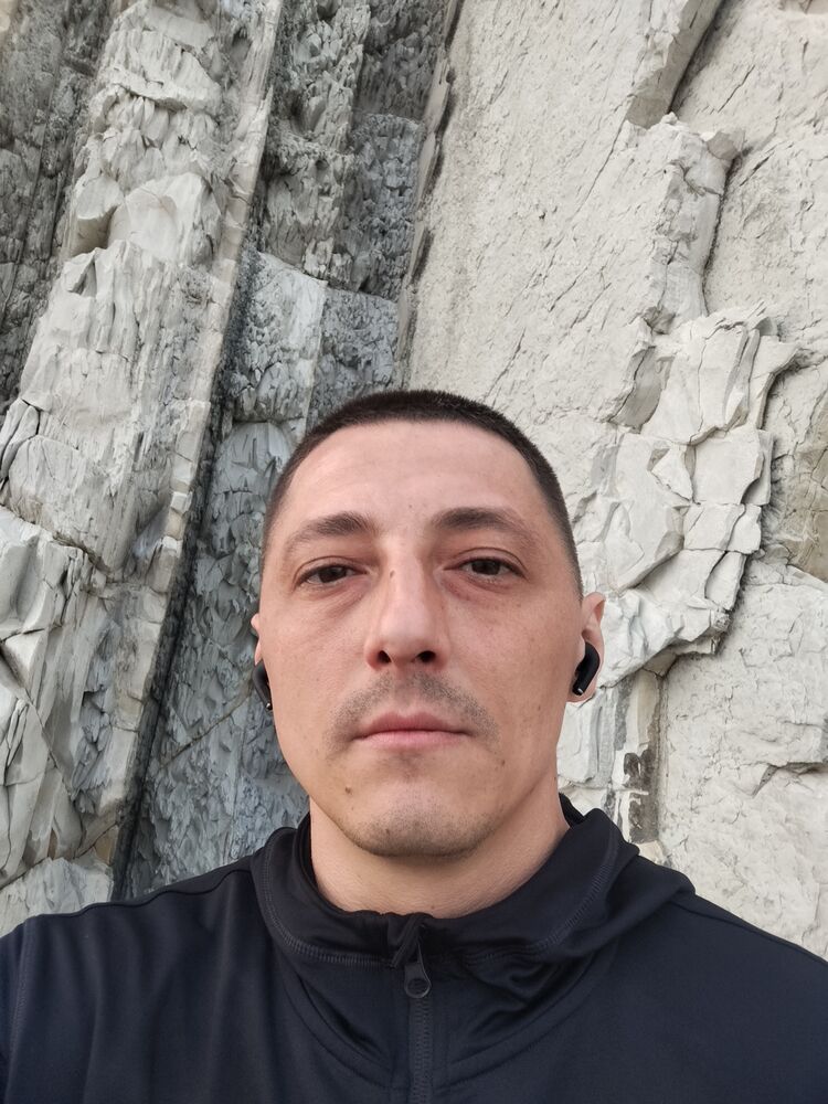  52872803  Ruslan, 39 ,    