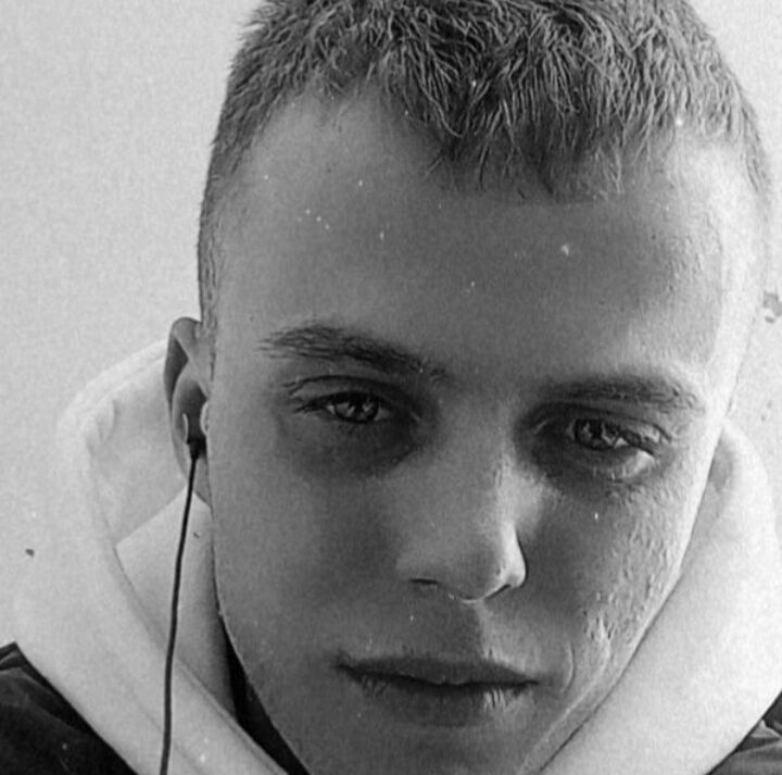  Charenton-le-Pont,   , 22 ,   ,   