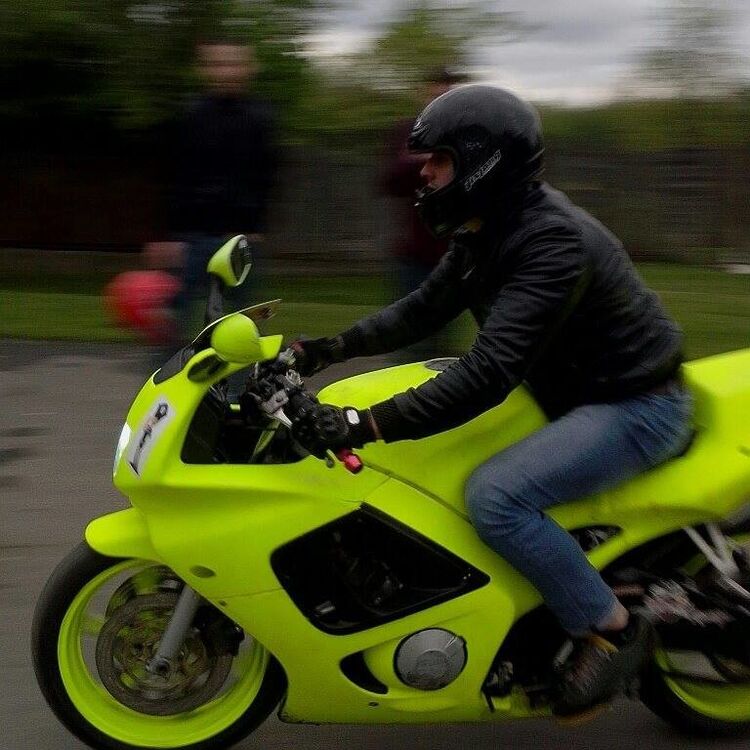  5875673  Gruzin 8 8, 37 ,    