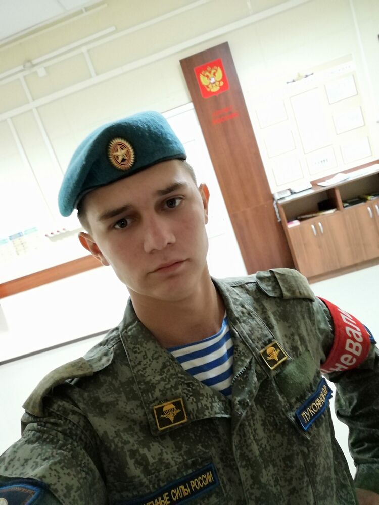  ,   Eduard, 25 ,   ,   