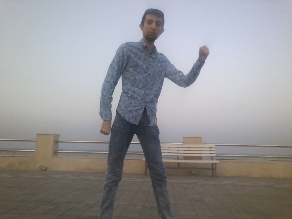 ,   Elisqo, 23 ,   ,   , c 