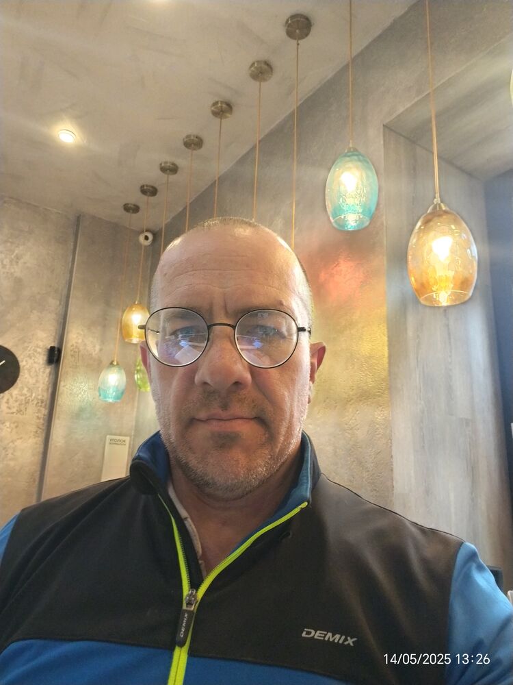  53713023  , 45 ,    -