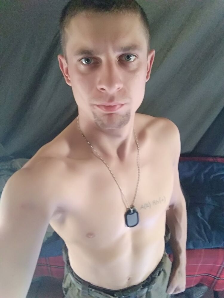  14299093  Andriy, 30 ,    