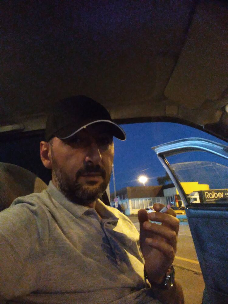  ,   Grigor, 41 ,   ,   