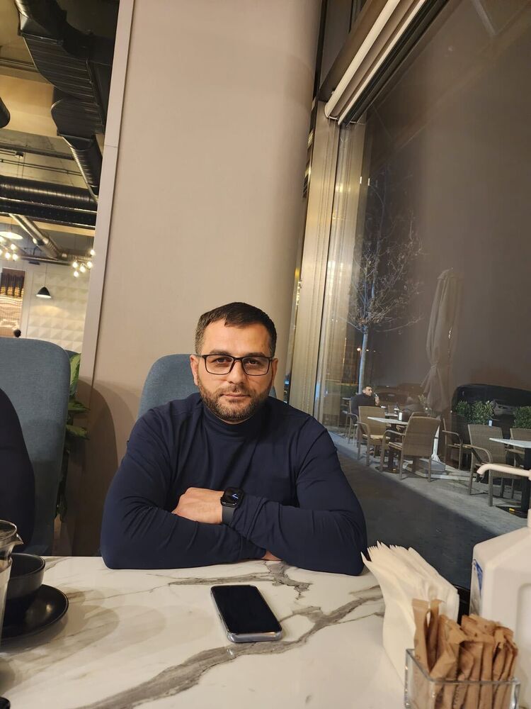  52621083  Nurlan, 38 ,    