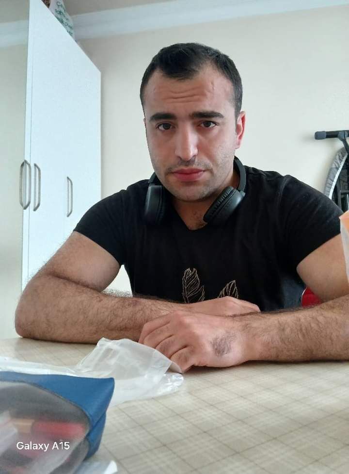  44811653  , 40 ,    