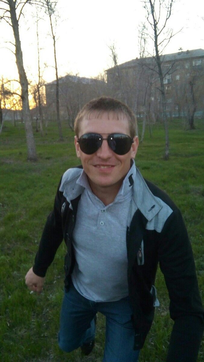  19090263  Ivan, 35 ,    