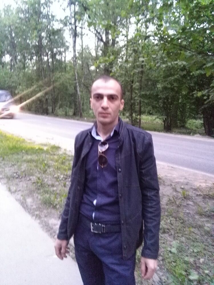  ,   Armen, 42 ,   ,   , c 