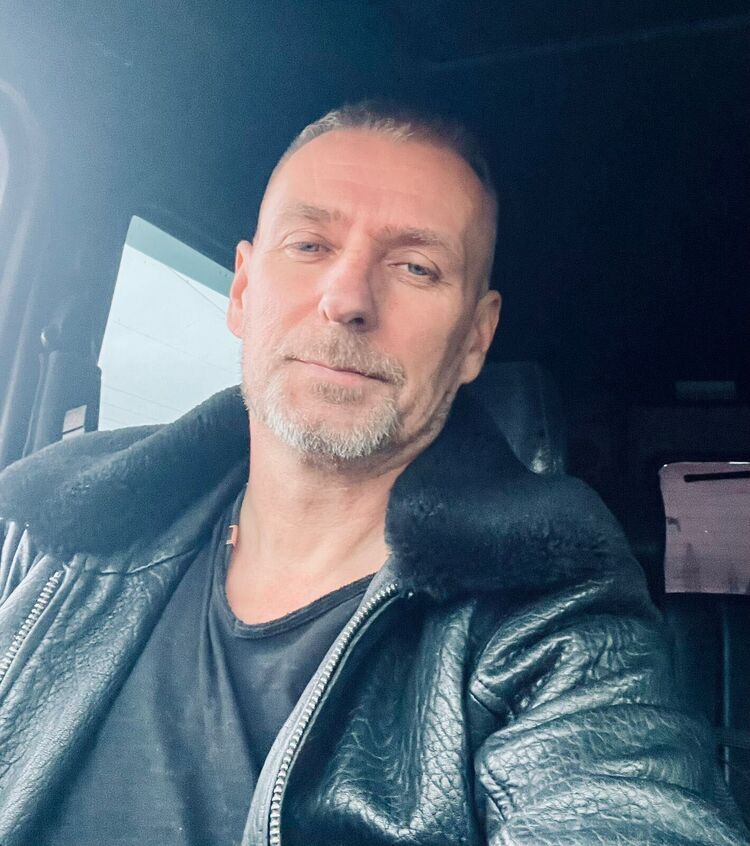  54756513  , 47 ,    -