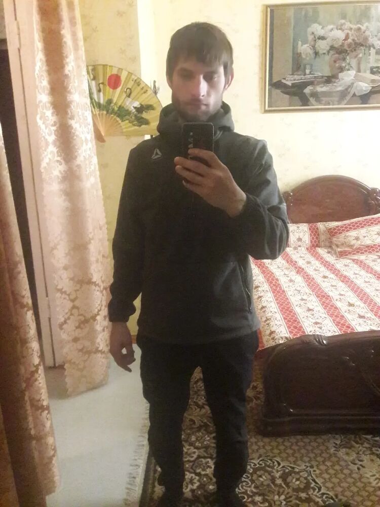  31855923  Alexander, 31 ,    