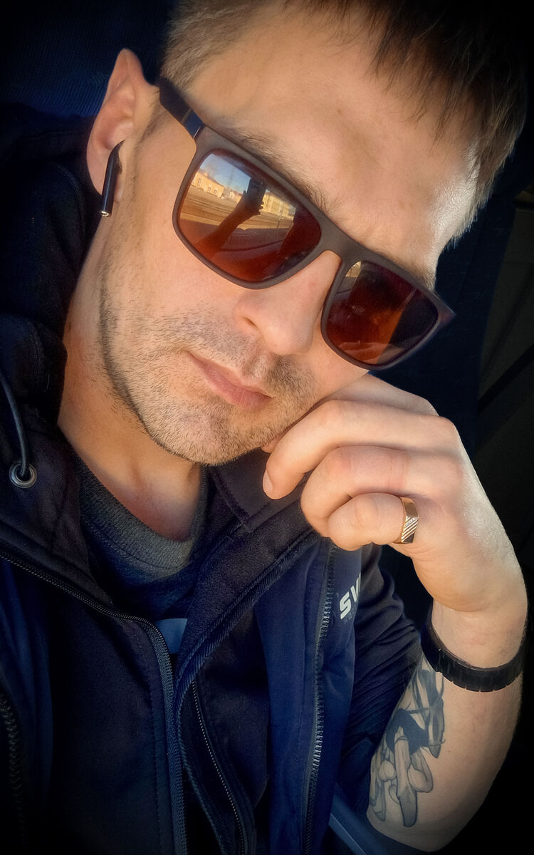  ,   Ruslan, 35 ,   ,   