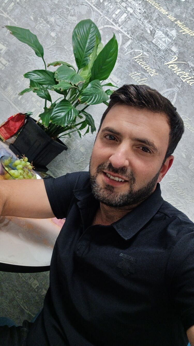  ,   Camal, 32 ,   ,   