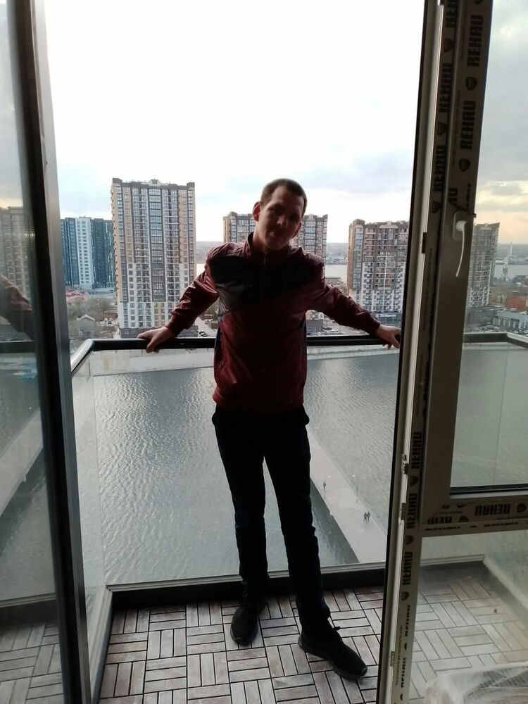  28221213  Andrey, 35 ,    
