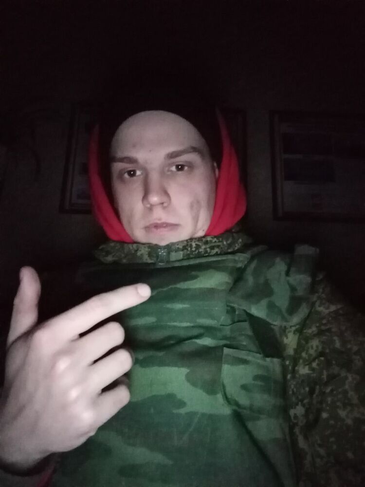  32732023  Pivo, 21 ,    -