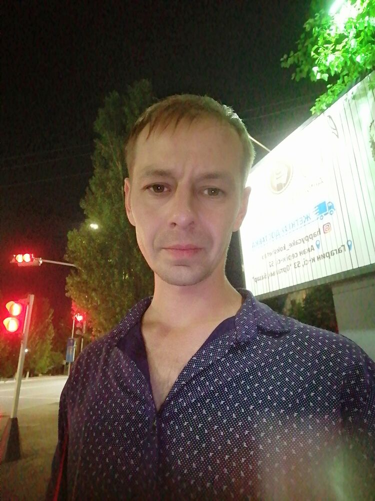  ,   Sergei, 38 ,   ,   , c 