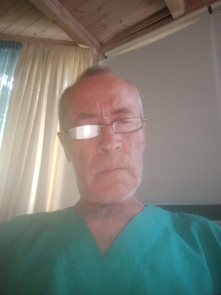 52893823  , 65 ,    