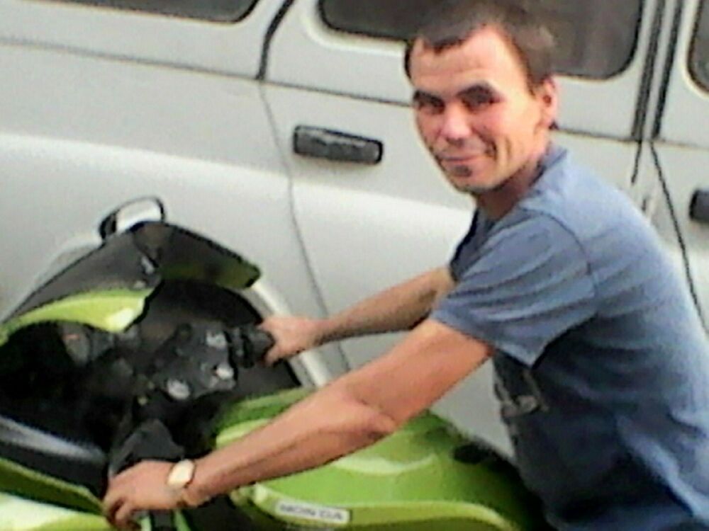  ,   Naill, 40 ,   ,   , c 