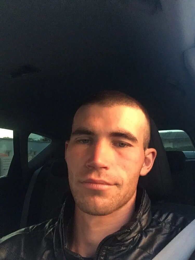  46233423  , 28 ,    