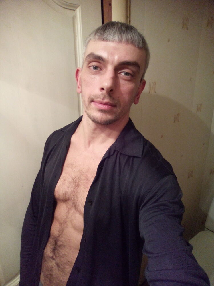  18570793  , 43 ,    