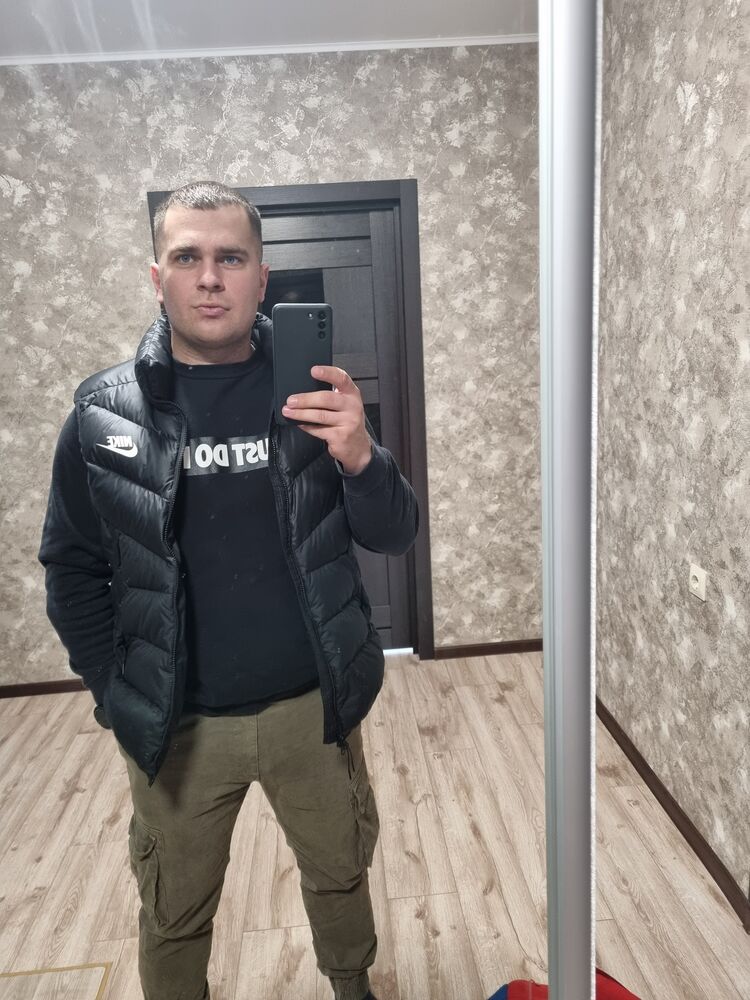  ,   Vladimir, 36 ,   ,   