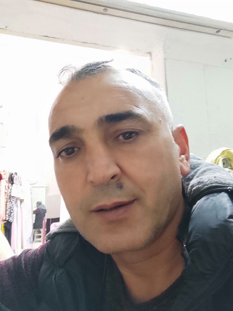  38623803  Ahmet, 45 ,    